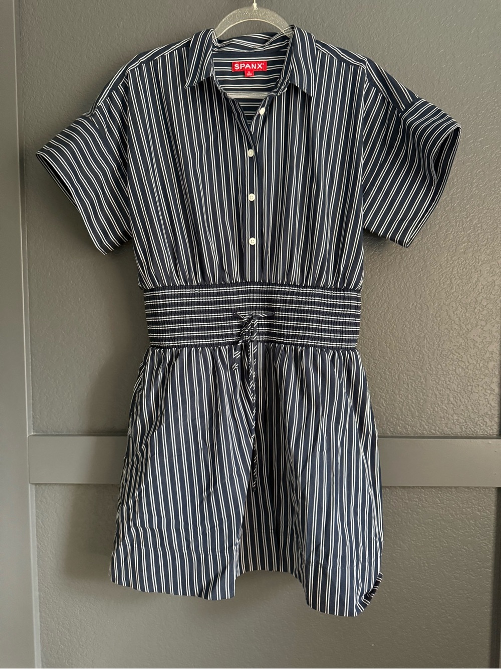 SPANX • Poplin smocked mini shirt dress - Navy and White Striped - Medium - Picture 5 of 10